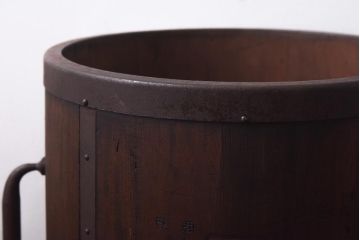 アンティーク雑貨　和製アンティーク　古民具　深い色合いが時代を感じる一斗枡(マス、升)(R-039251)