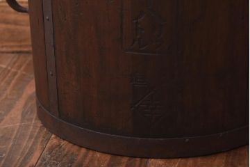 アンティーク雑貨　和製アンティーク　古民具　深い色合いが時代を感じる一斗枡(マス、升)(R-039251)