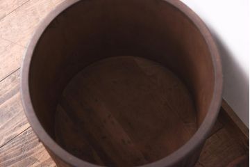 アンティーク雑貨　和製アンティーク　古民具　深い色合いが時代を感じる一斗枡(マス、升)(R-039251)