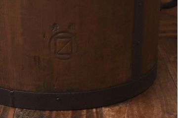 アンティーク雑貨　和製アンティーク　古民具　深い色合いが時代を感じる一斗枡(マス、升)(R-039252)