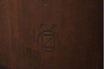 アンティーク雑貨　和製アンティーク　古民具　深い色合いが時代を感じる一斗枡(マス、升)(R-039252)