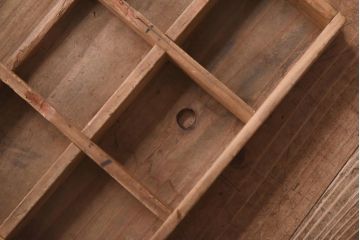 アンティーク家具　和製アンティーク　大正昭和初期　仕切り付きのコンパクトな小引き出し(卓上収納、小物収納)(R-039255)