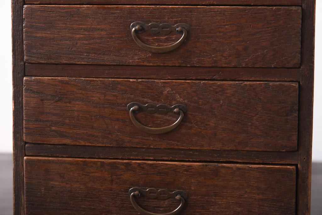 アンティーク家具　和製アンティーク　大正昭和初期　仕切り付きのコンパクトな小引き出し(卓上収納、小物収納)(R-039255)