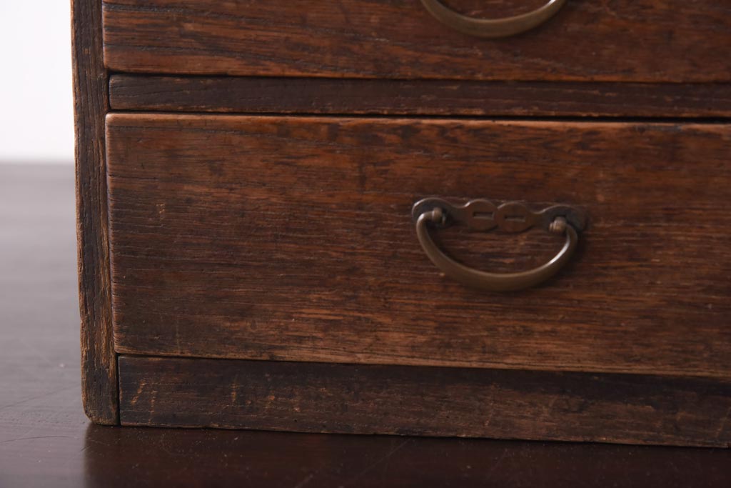 アンティーク家具　和製アンティーク　大正昭和初期　仕切り付きのコンパクトな小引き出し(卓上収納、小物収納)(R-039255)