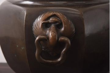 アンティーク雑貨　古民具　大正期　鶴紋　耳付銅製火鉢・箱付き(手炙り)(R-039258)