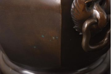 アンティーク雑貨　古民具　大正期　鶴紋　耳付銅製火鉢・箱付き(手炙り)(R-039258)