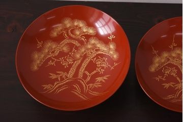 大正昭和初期　共箱　松竹梅沈金　輪島塗九ツ組盃・台付き(漆器、酒器、杯)(R-039259)
