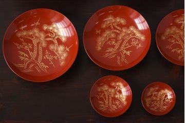 大正昭和初期　共箱　松竹梅沈金　輪島塗九ツ組盃・台付き(漆器、酒器、杯)(R-039259)