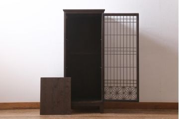 ラフジュ工房オリジナル　古建具リメイク　上品な組子の作りが風情漂う戸棚(書院戸、収納棚)(R-039262)
