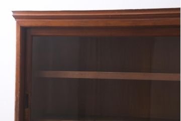 アンティーク家具　和製アンティーク　昭和初期　のぞき窓付き　味わい深い木味が魅力的な重ね戸棚(収納棚、キャビネット)(R-039263)
