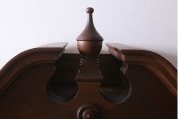 ビンテージ家具　ジャパンビンテージ　ナラ材　激レア!特注品　神戸の洋館で使われていたキャビネット(収納棚、戸棚、飾り棚)(R-039264)