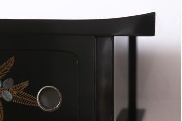 中古　伝統工芸　輪島塗　一后一兆 作　銘入り　金蒔絵螺鈿飾り棚(茶棚)(R-039266)