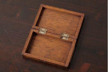 アンティーク雑貨　和製アンティーク　昭和初期　古びた木の味わいが魅力的な小物収納箱(木箱、小箱)(R-039269)