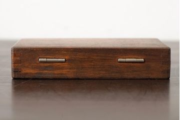 アンティーク雑貨　和製アンティーク　昭和初期　古びた木の味わいが魅力的な小物収納箱(木箱、小箱)(R-039269)