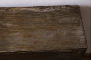 アンティーク家具　和製アンティーク　大正昭和初期　レトロな雰囲気醸し出すパタパタ下駄箱(収納棚)(R-039273)