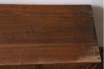 アンティーク家具　和製アンティーク　大正期　味わい深い佇まいの戸棚(収納棚)(R-039274)