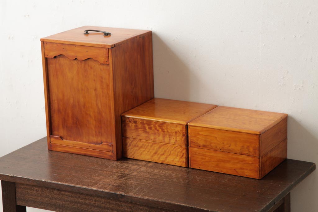 アンティーク雑貨　古民具　大正昭和初期　外箱付き　春慶塗が美しい重箱(お重)(R-039281)