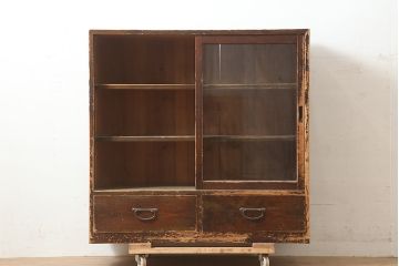 アンティーク家具　大正昭和初期　年月を重ねた木の味わいが楽しめる戸棚(収納棚、キャビネット、本箱)(R-039282)