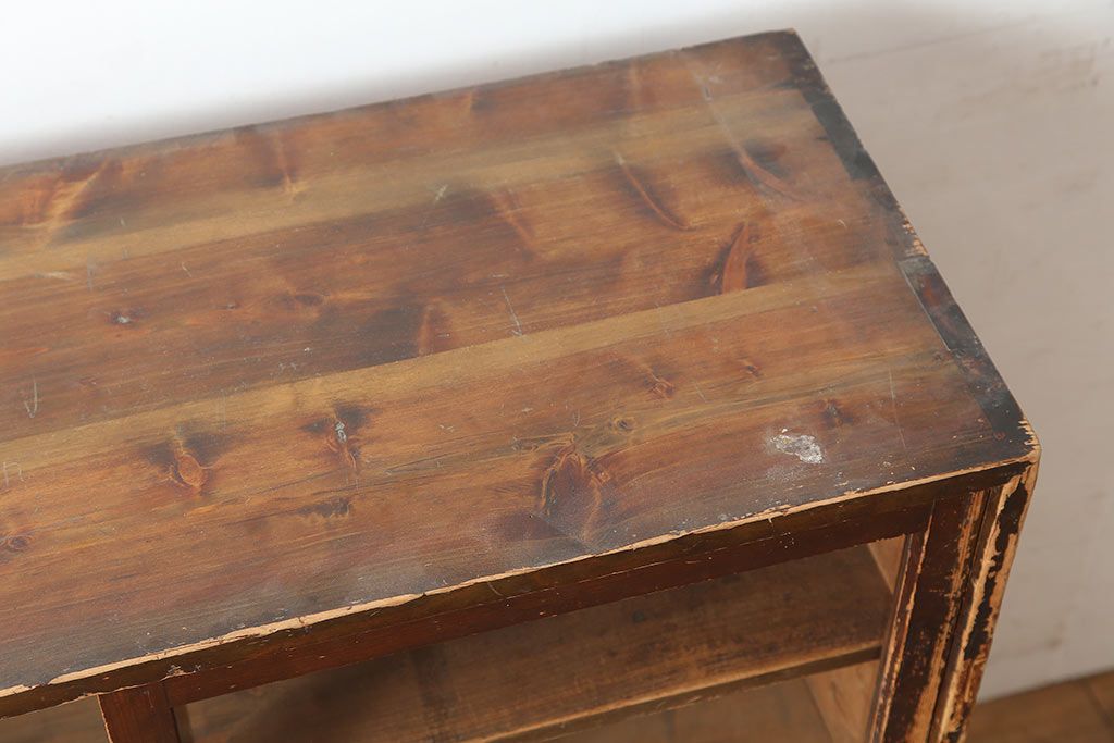 アンティーク家具　大正昭和初期　年月を重ねた木の味わいが楽しめる戸棚(収納棚、キャビネット、本箱)(R-039282)