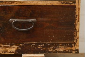アンティーク家具　大正昭和初期　年月を重ねた木の味わいが楽しめる戸棚(収納棚、キャビネット、本箱)(R-039282)