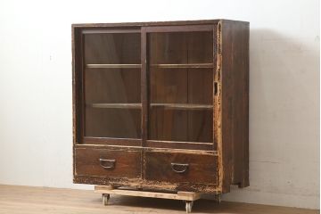 アンティーク家具　大正昭和初期　年月を重ねた木の味わいが楽しめる戸棚(収納棚、キャビネット、本箱)(R-039282)