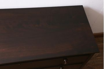 中古　北海道民芸家具　リメイク　和にも洋にもマッチするシックな雰囲気のローチェスト(引き出し、テレビボード)(R-039284)