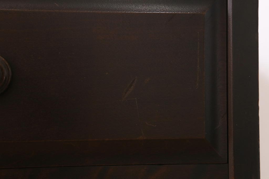 中古　北海道民芸家具　リメイク　和にも洋にもマッチするシックな雰囲気のローチェスト(引き出し、テレビボード)(R-039284)