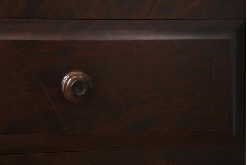 中古　北海道民芸家具　リメイク　和にも洋にもマッチするシックな雰囲気のローチェスト(引き出し、テレビボード)(R-039284)