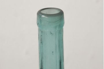 アンティーク雑貨　和製アンティーク　明治大正期　アンティークならではの個性あふれるガラスビン(アンティークボトル)(R-039287)