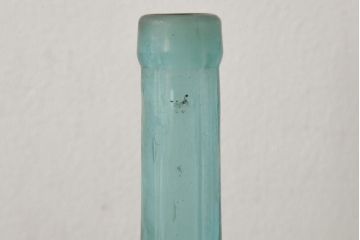 アンティーク雑貨　和製アンティーク　明治大正期　アンティークならではの個性あふれるガラスビン(アンティークボトル)(R-039287)