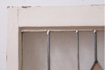 アンティーク建具　イギリスアンティーク　2色のカラーガラスが可愛らしいステンドグラスのペイントフィックス窓・小(明り取り)(R-39291)