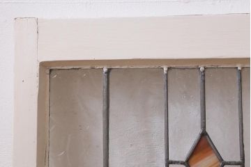 アンティーク建具　イギリスアンティーク　2色のカラーガラスが可愛らしいステンドグラスのペイントフィックス窓・小(明り取り)(R-39292)