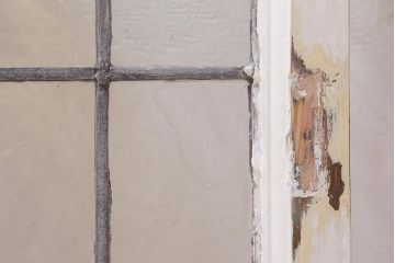 アンティーク建具　イギリスアンティーク　2色のカラーガラスが可愛らしいステンドグラスのペイントフィックス窓・小(明り取り)(R-39292)