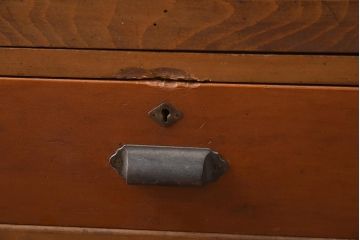 アンティーク家具　和製アンティーク　昭和初期　凝った意匠が目を引く戸棚(収納棚、キャビネット)(R-039294)