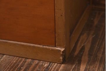 アンティーク家具　和製アンティーク　昭和初期　凝った意匠が目を引く戸棚(収納棚、キャビネット)(R-039294)