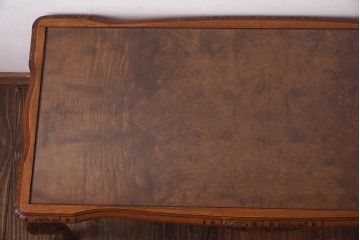 ヴィンテージ家具　フランスビンテージ　優雅なフォルムが目を引く猫脚のサイドテーブル(センターテーブル、ローテーブル)(R-039295)