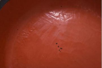 アンティーク雑貨　明治大正期　朱色と黒のコントラストが味わい深い漆塗りのこね鉢(ボウル)(R-039297)