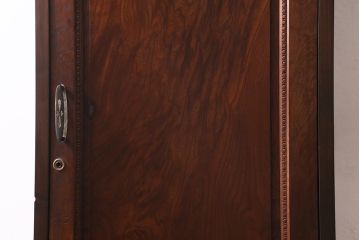ラフジュ工房オリジナル　古建具リメイク　欅玉杢材の扉が魅力的な縦型キャビネット(アンティーク建具、サイドキャビネット、収納棚)(R-039301)