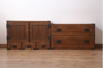 アンティーク家具　和製アンティーク　大正昭和初期　味わい深い総桐材に黒の金具が引き立つ重ね箪笥(衣装箪笥、引き出し、桐箪笥、桐たんす)(R-039302)