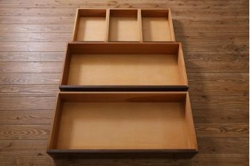 中古　松本民芸家具　着物も洋服も収納できるD型和タンス(箪笥、チェスト)(定価約54万円)(R-039303)