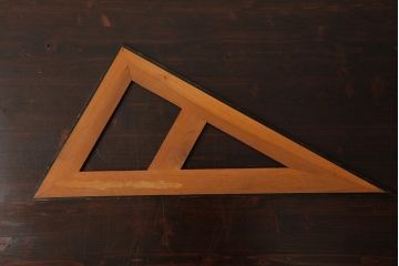 アンティーク雑貨　昭和レトロ　レア　大きなサイズの木製三角定規2点セット(ディスプレイ雑貨)(R-039312)