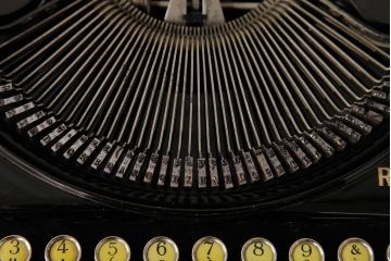 アンティーク雑貨　Remington(レミントン)　ポータブル　タイプライター　モデルB(ディスプレイ雑貨)(R-039314)