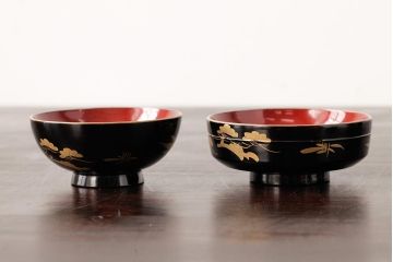 極上　本手家具師　田中屋常蔵　黒内朱　金蒔絵　鶴亀　松竹梅　木製　仏膳セット　漆器(R-039315)