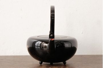 アンティーク雑貨　和製アンティーク　木製　鶴図柄　銚子(漆器、急須)(R-039321)