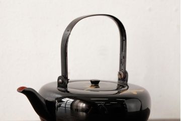 アンティーク雑貨　和製アンティーク　木製　鶴図柄　銚子(漆器、急須)(R-039321)
