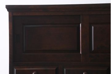 中古　北海道民芸家具　#530　和洋どちらのお部屋にも馴染みやすい戸棚付き整理タンス(衣装箪笥・重ねタンス)(R-039330)