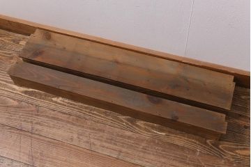 アンティーク雑貨　和製アンティーク　重ねて階段式になる木製ディスプレイ棚2個セット(飾り棚、花台)(R-039334)