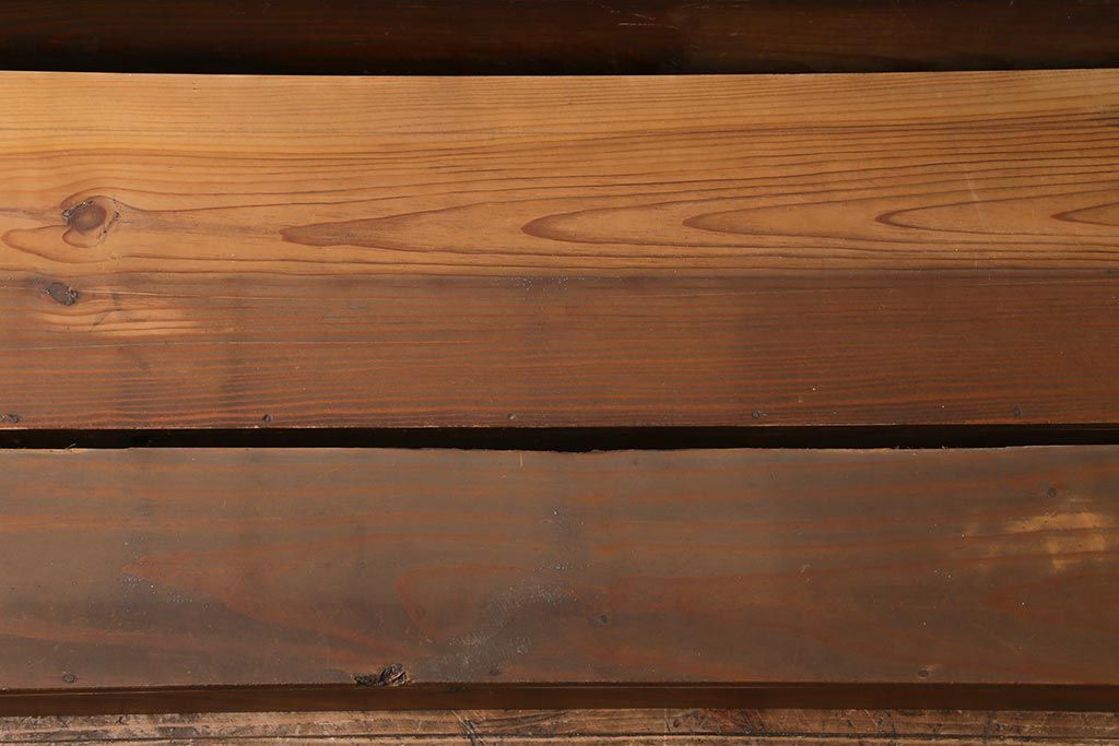 アンティーク雑貨　和製アンティーク　重ねて階段式になる木製ディスプレイ棚3個セット(飾り棚、花台)(R-039335)