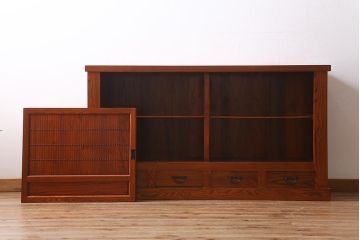 新古品　民芸家具　ニレ無垢材　上品な和の雰囲気を醸し出す水屋箪笥(サイドボード、テレビボード、戸棚)(R-039338)