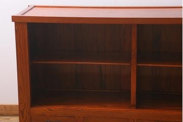新古品　民芸家具　ニレ無垢材　上品な和の雰囲気を醸し出す水屋箪笥(サイドボード、テレビボード、戸棚)(R-039338)
